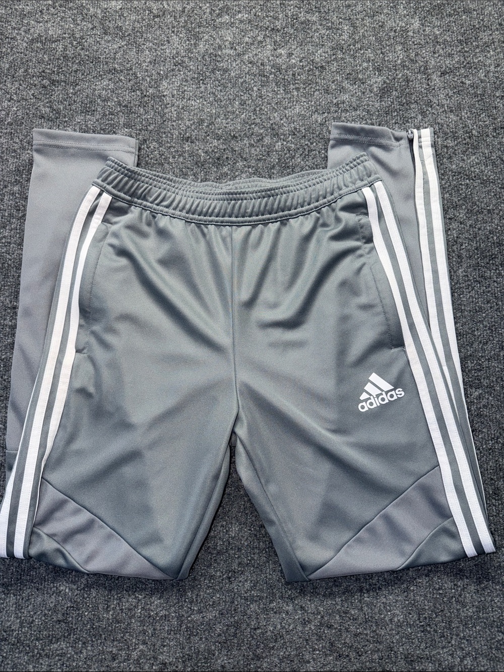 Adidas AEROREADY athletic training pants with mesh ventilation panels